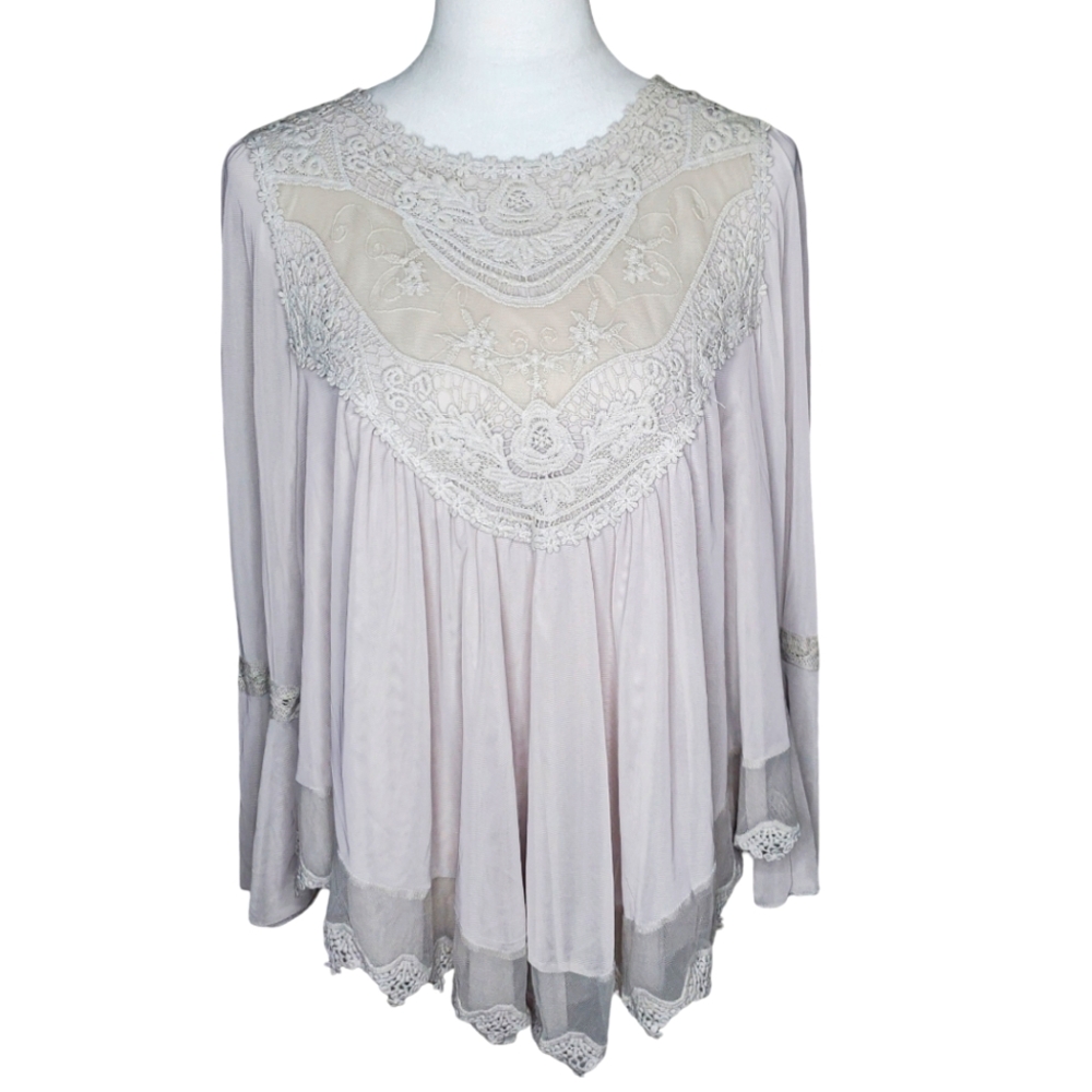 🦋Ultra Pink Boho Embroidered Mesh Bell Sleeve Lined Semi-Sheer Top